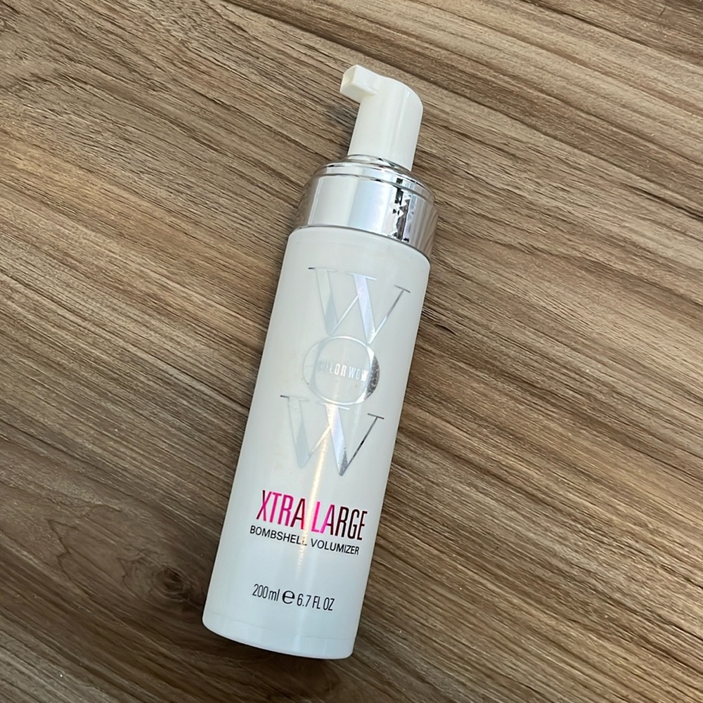 Color wow bombshell volumizer